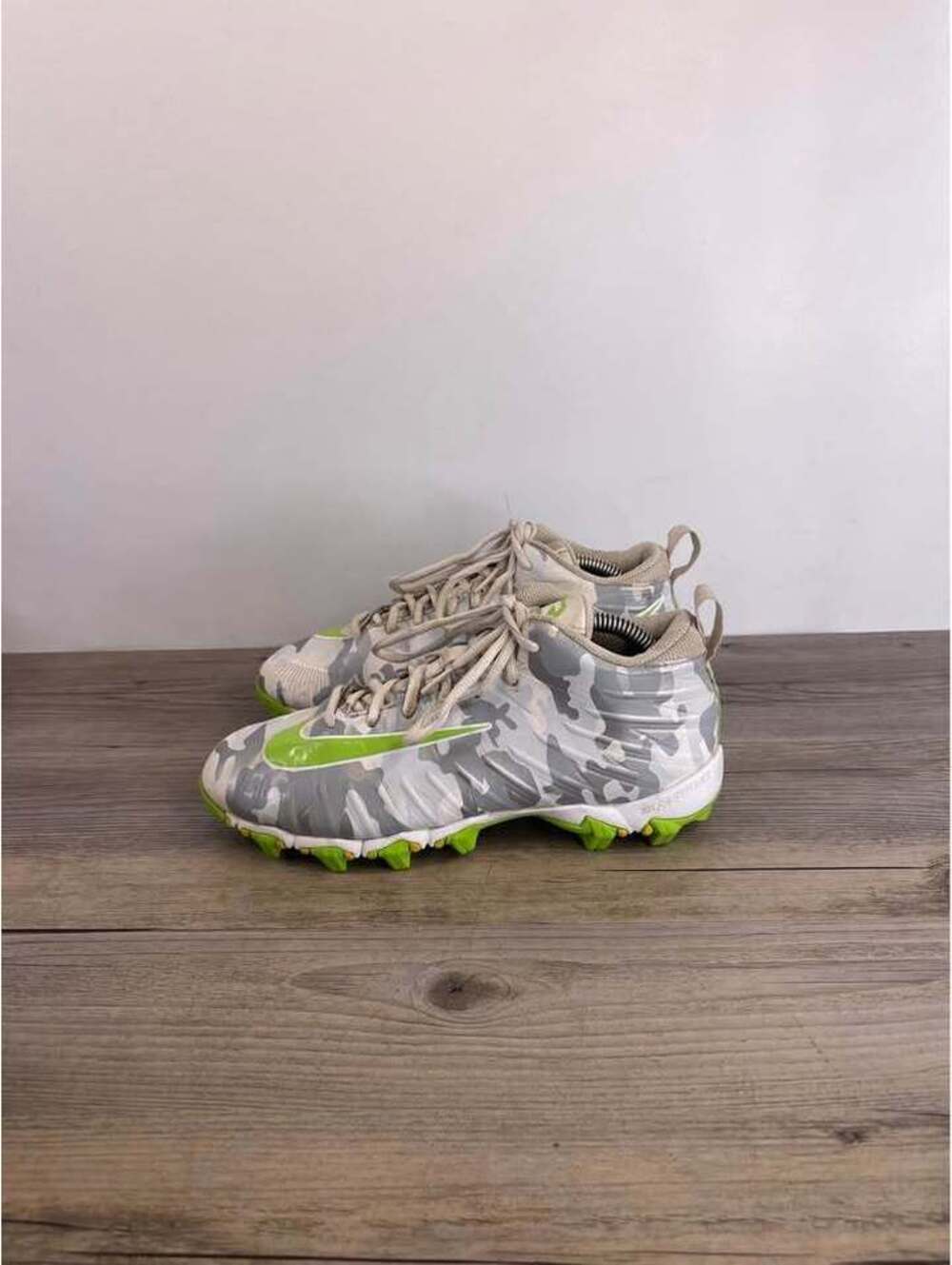 Nike Alpha Menace Shark BG Camo Football Cleats 5.5Y White Green 924486-130